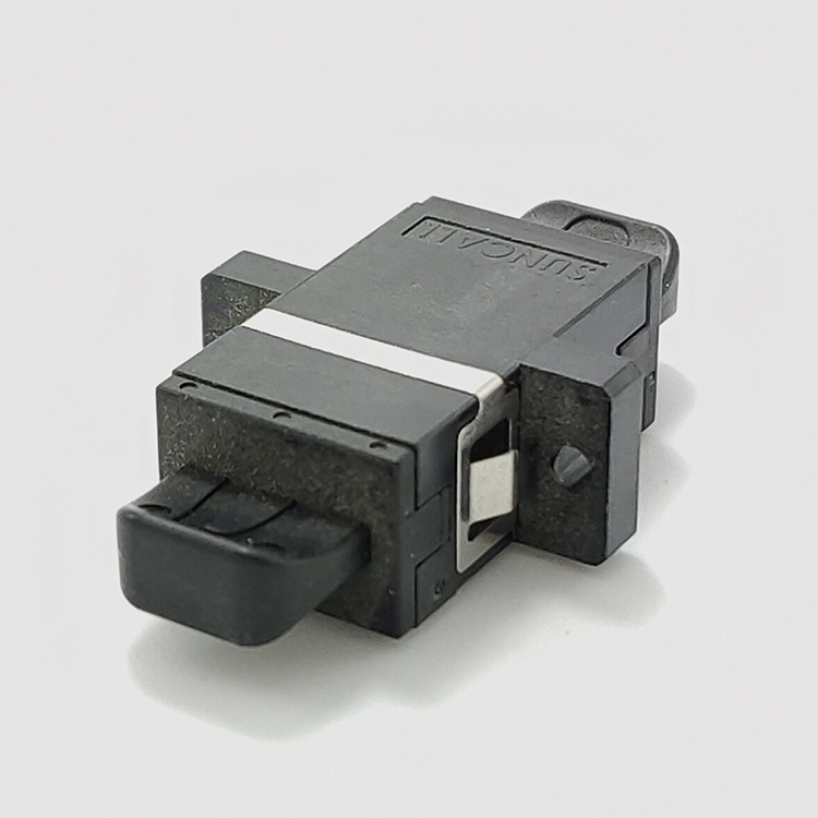 MPO 適配器（螺栓反向型）